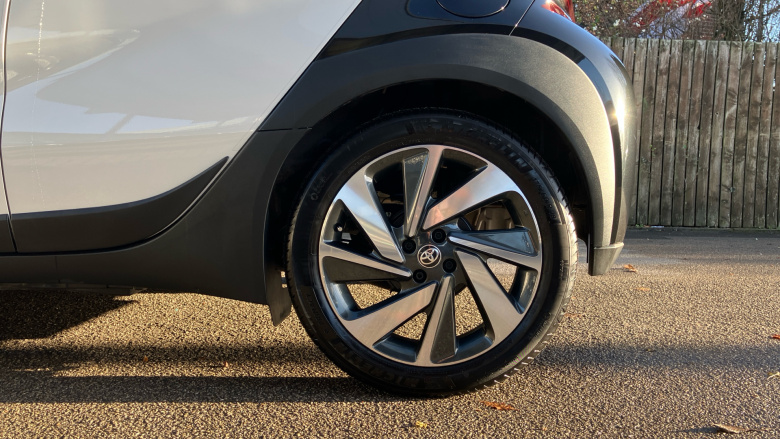 Toyota Aygo X 1.0 VVT-i Edge 5dr Auto Petrol Hatchback